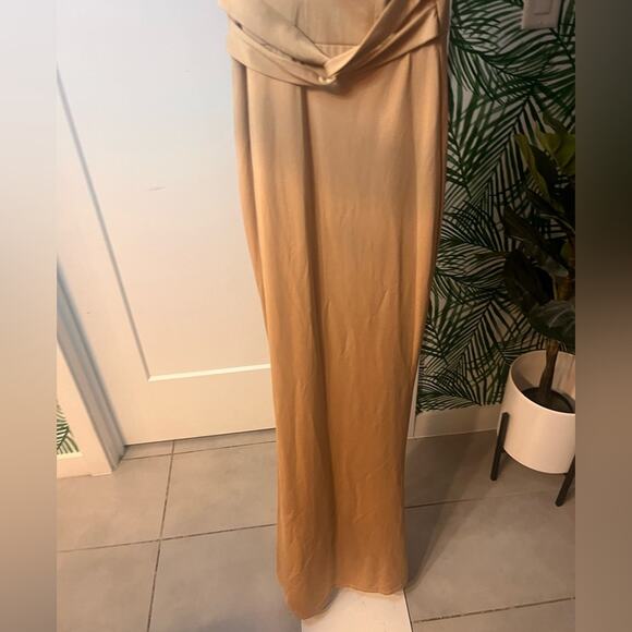 Showpo Plunging Neckline Maxi Dress, size XS - Picture 6 of 11